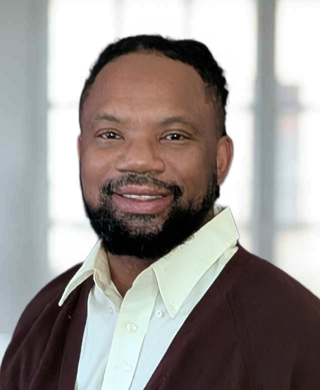 Vince_Powell_Jr_Headshot Pro Senior Placement Vince Powell Jr